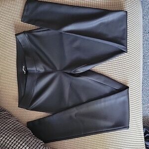 Express Faux soft leather leggings NWOT size xs